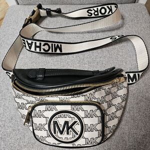 Michael Kors Fannie pack